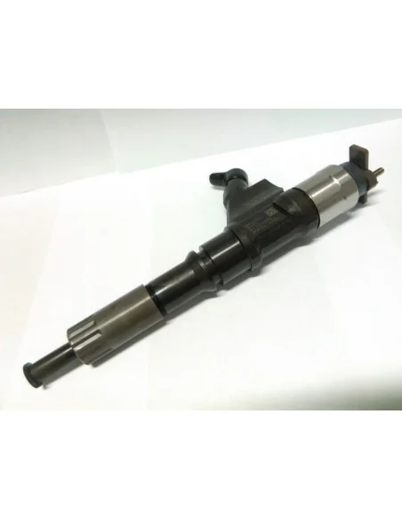 INYECTOR COMMON RAIL 095000-6700